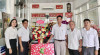Chủ tịch UBND huyện Châu Thành, Lê Ngọc Ẩn: Thăm tặng quà các doanh nghiệp nhân Ngày Doanh nhân Việt Nam
