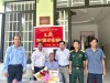 Trao huy hiệu 55 năm tuổi đảng cho anh hùng LLVT Bùi Văn Thuyên