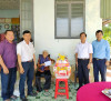 Trưởng Ban Nội chính Tỉnh uỷ Nguyễn Hồng Thanh: Thăm tặng quà gia đình chính sách