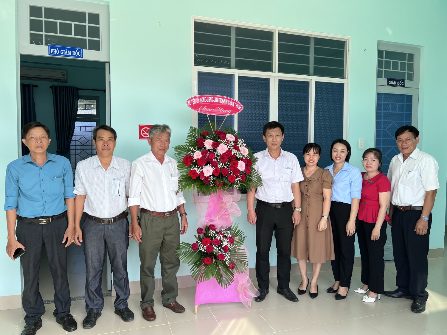 Lãnh đạo huyện Châu Thành: Chúc mừng Ngày Báo chí cách mạng Việt Nam tại Trung tâm Văn hoá, Thể thao và Truyền thanh huyện