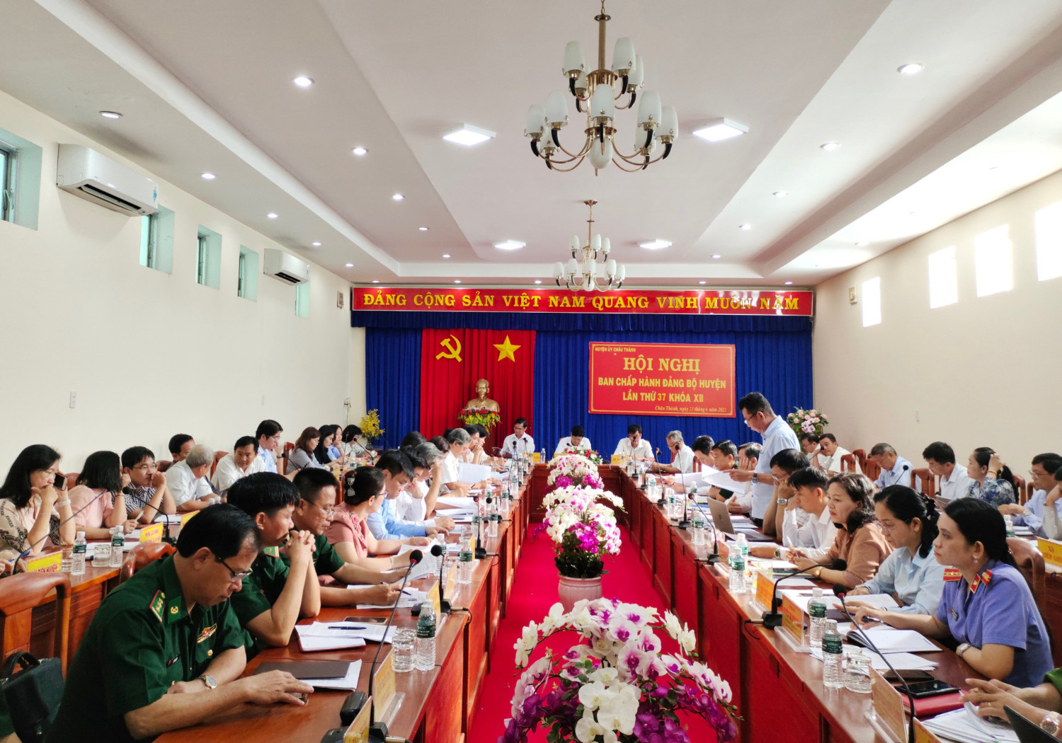 Ban chấp hành Đảng bộ huyện Châu Thành:  Hội nghị lần thứ 37 khóa XII