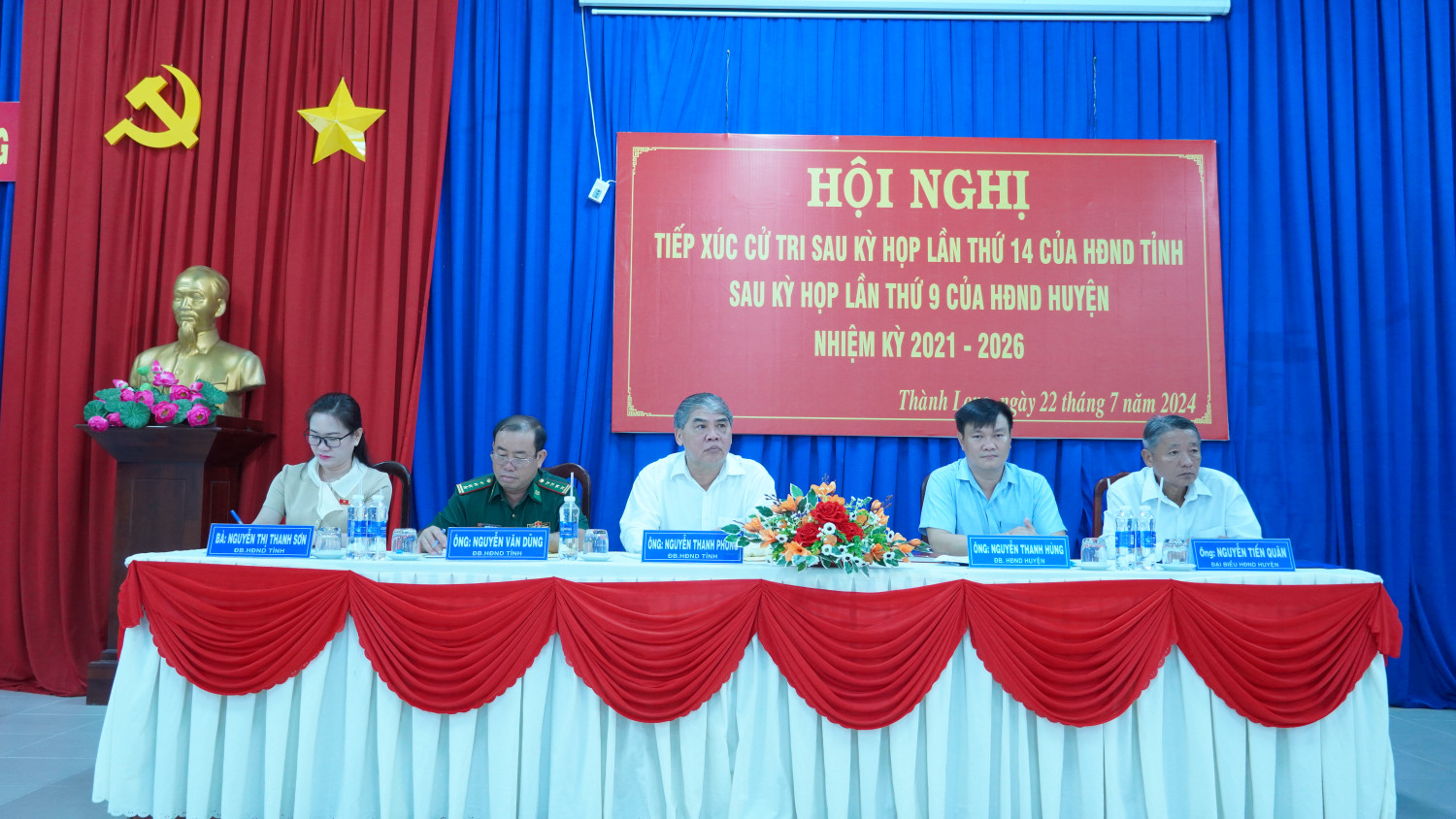 Phó Chủ tịch HĐND tỉnh Nguyễn Thanh Phong cùng tổ đại biểu HĐND tỉnh, huyện tiếp xúc cử tri xã Thành Long