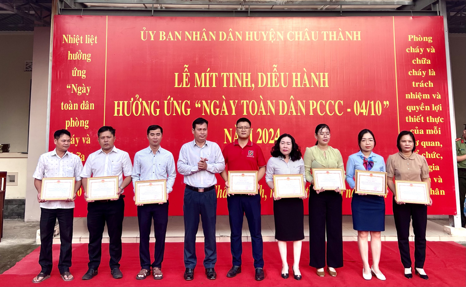 Châu Thành: Ra quân mít tinh hưởng ứng ngày toàn dân PCCC